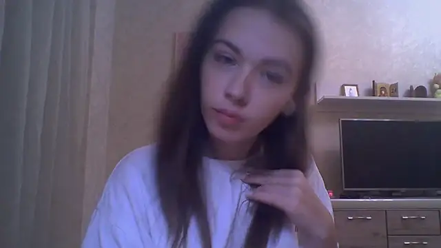 CeyaLier online show from October 23, 2025, 5:12 pm