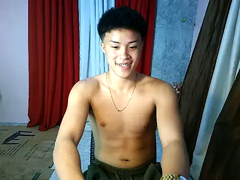 ur naughtyboy patrick online show from October 21, 2025, 9:10 am