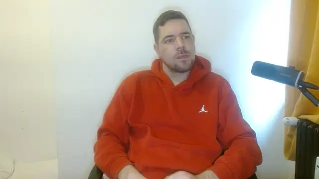 chibrax918 online show from February 6, 2026, 9:23 am