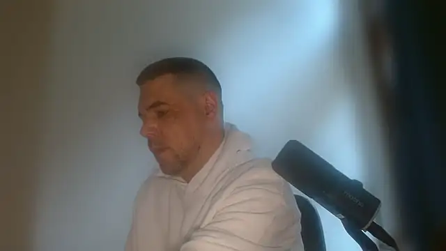 Snapshot of chibrax918 chatting on May 21, 2026, 7:59 am chibrax918 online show from May 21, 2026, 7:59 am