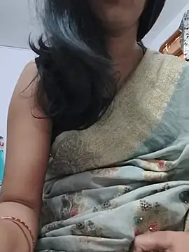 Snapshot of Janu-hasena chatting on June 26, 2026, 1:43 am Janu-hasena online show from June 26, 2026, 1:43 am