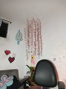 Emilycollei online show from June 3, 2026, 2:58 am
