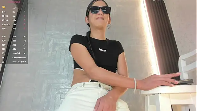 Alisson Steelersexy online show from June 12, 2026, 8:08 pm