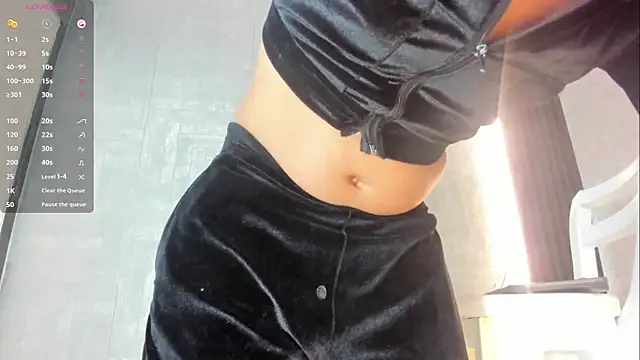 Alisson Steelersexy online show from June 21, 2026, 8:33 pm
