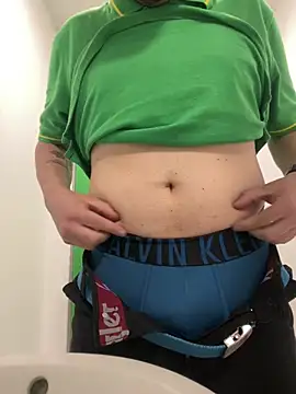 Snapshot of Nasho172737 chatting on January 12, 2026, 3:50 pm Nasho172737 online show from January 12, 2026, 3:50 pm