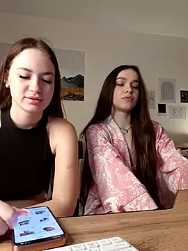 MayaGlow online show from February 2, 2026, 5:17 am