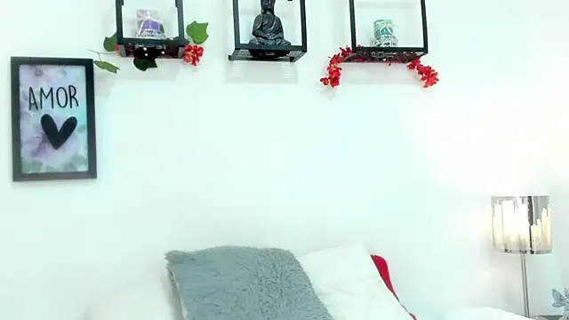 Vicky Os online show from October 7, 2025, 11:46 pm