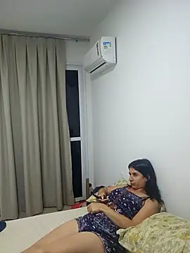 Snapshot of Fadinhaetomatao chatting on February 28, 2026, 1:50 am Fadinhaetomatao online show from February 28, 2026, 1:50 am