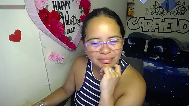 Miss  kendra  online show from May 7, 2026, 11:37 am