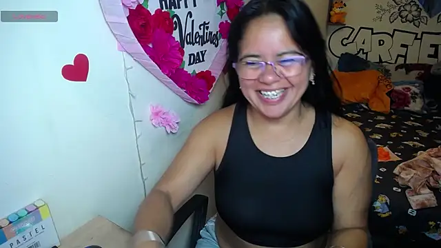 Miss  kendra  online show from May 27, 2026, 11:29 am