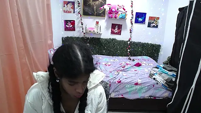 thianahorny online show from April 21, 2026, 12:22 pm