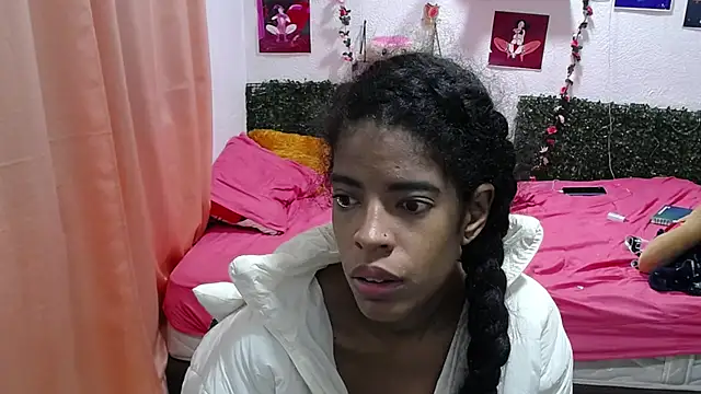 thianahorny online show from May 3, 2026, 4:02 pm