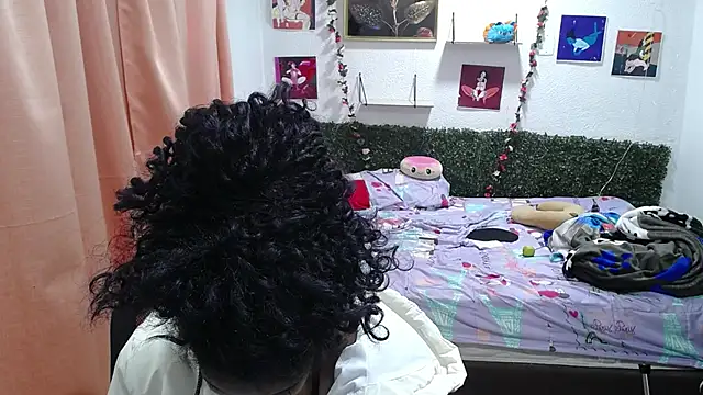 thianahorny online show from May 20, 2026, 1:28 pm