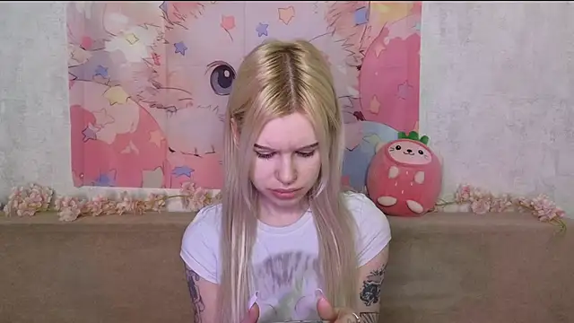 HoneyGold  online show from February 5, 2026, 4:17 am