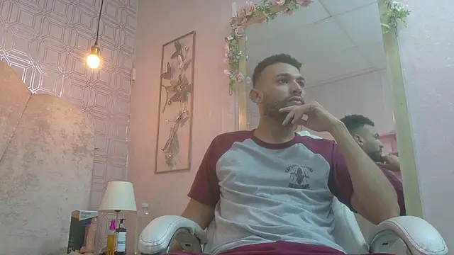 onlymen2025 online show from October 23, 2025, 4:06 pm