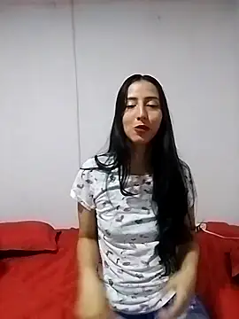valenys online show from October 7, 2025, 9:34 pm