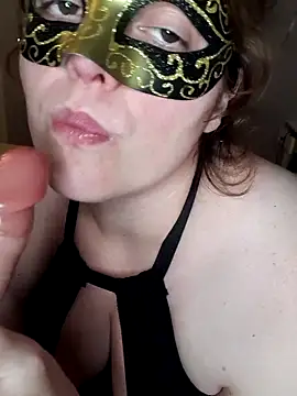 Larosee33 online show from October 29, 2025, 8:21 pm