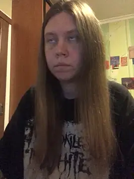 Snapshot of LunaVirelle chatting on June 17, 2026, 7:37 pm LunaVirelle online show from June 17, 2026, 7:37 pm