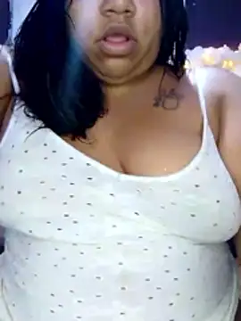 AprilBelmore online show from November 4, 2025, 3:38 am