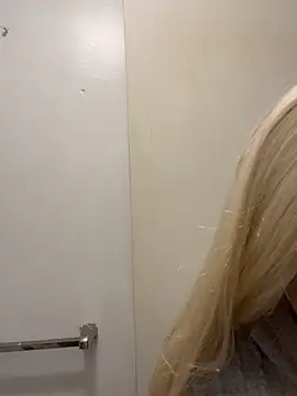 lexuslover687 online show from April 21, 2026, 2:56 pm