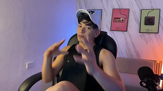 Snapshot of David_Nova chatting on November 26, 2025, 1:01 pm David Nova online show from November 26, 2025, 1:01 pm