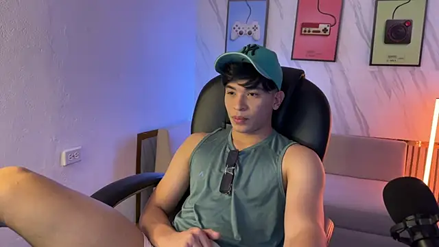 Snapshot of David_Nova chatting on November 27, 2025, 12:51 pm David Nova online show from November 27, 2025, 12:51 pm