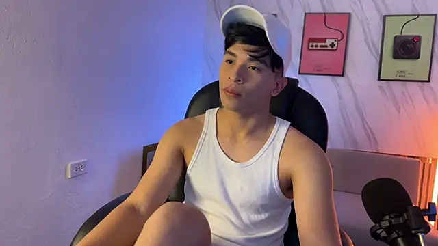 Snapshot of David_Nova chatting on November 30, 2025, 10:36 pm David Nova online show from November 30, 2025, 10:36 pm