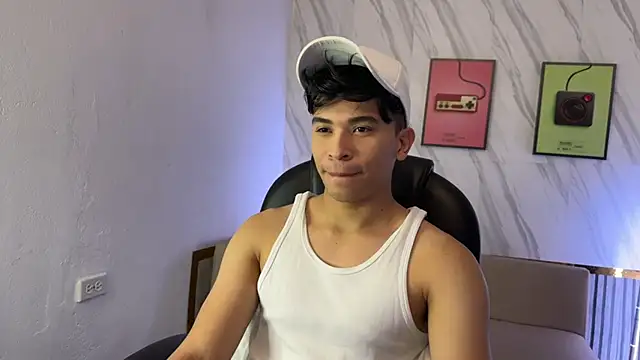 Snapshot of David_Nova chatting on January 16, 2026, 11:03 am David Nova online show from January 16, 2026, 11:03 am