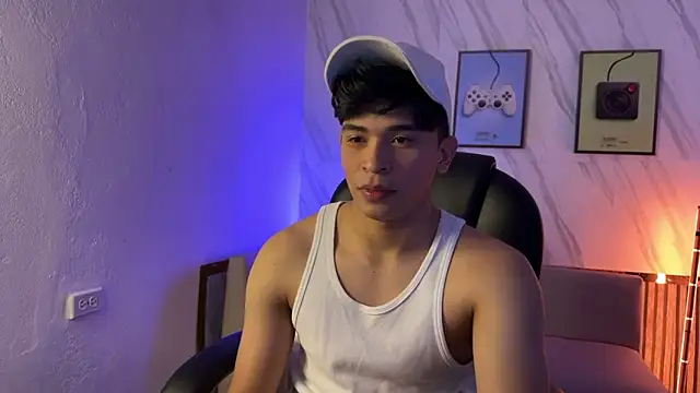 Snapshot of David_Nova chatting on February 14, 2026, 2:25 pm David Nova online show from February 14, 2026, 2:25 pm