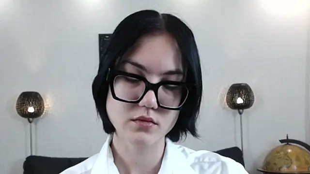 Snapshot of Marie_Fitch chatting on November 20, 2025, 3:50 am Marie Fitch online show from November 20, 2025, 3:50 am