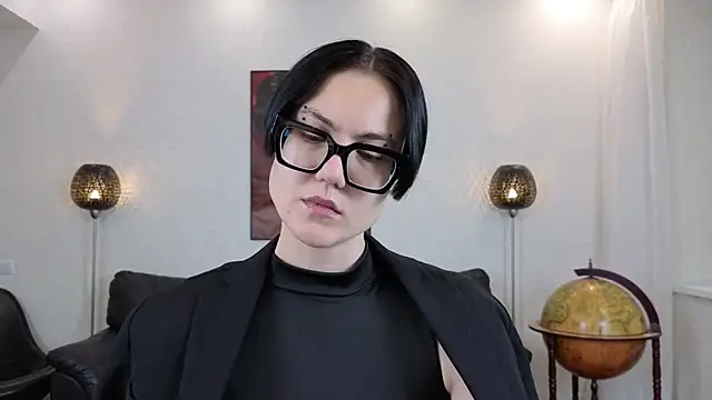Snapshot of Marie_Fitch chatting on May 25, 2026, 11:33 pm Marie Fitch online show from May 25, 2026, 11:33 pm