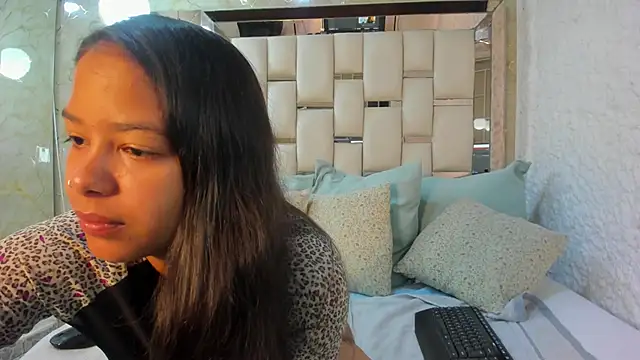 Snapshot of kaorybliss chatting on October 22, 2025, 12:05 pm kaorybliss online show from October 22, 2025, 12:05 pm