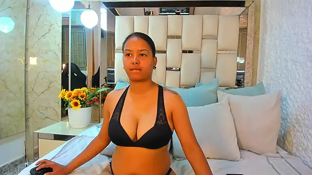 Snapshot of kaorybliss chatting on November 11, 2025, 5:13 pm kaorybliss online show from November 11, 2025, 5:13 pm