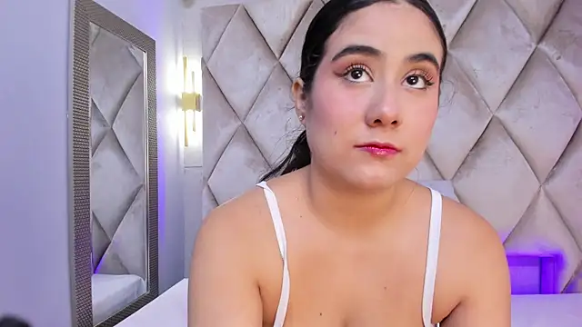 GabyParker  online show from November 3, 2025, 12:39 pm