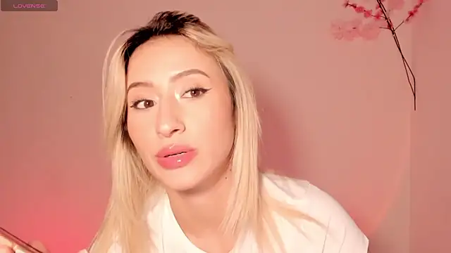 Ashleyroys 111 online show from May 9, 2026, 8:14 pm