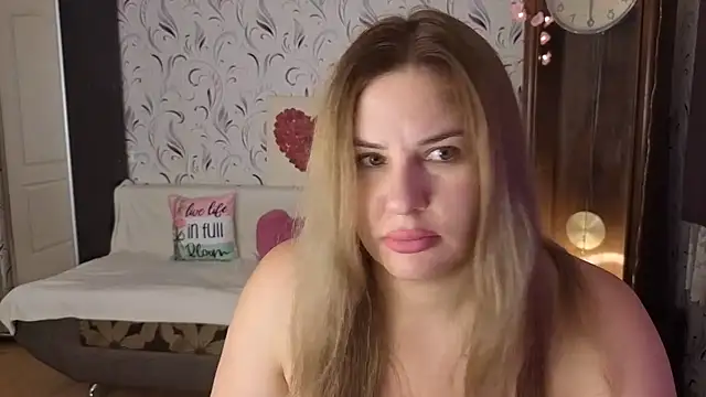 Passion-Blondy online show from July 29, 2026, 6:17 pm