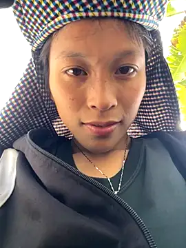 hi-hi-zz online show from November 5, 2025, 2:11 am