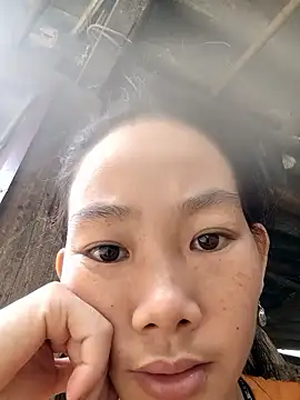 gio-thu online show from October 19, 2025, 5:30 am