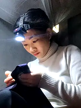 gio-thu online show from January 18, 2026, 4:27 am