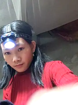 Snapshot of gio-thu chatting on February 5, 2026, 5:28 pm gio-thu online show from February 5, 2026, 5:28 pm