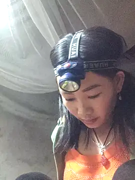 Snapshot of gio-thu chatting on February 8, 2026, 2:53 pm gio-thu online show from February 8, 2026, 2:53 pm