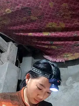 Snapshot of gio-thu chatting on February 22, 2026, 2:48 pm gio-thu online show from February 22, 2026, 2:48 pm