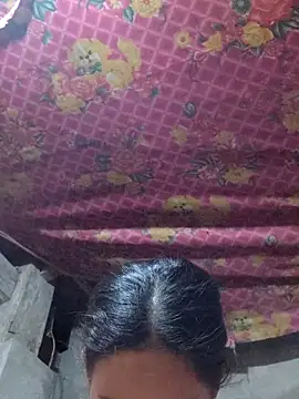 Snapshot of gio-thu chatting on March 4, 2026, 12:11 pm gio-thu online show from March 4, 2026, 12:11 pm