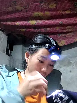 Snapshot of gio-thu chatting on March 5, 2026, 2:13 pm gio-thu online show from March 5, 2026, 2:13 pm