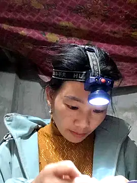 Snapshot of gio-thu chatting on March 11, 2026, 10:21 am gio-thu online show from March 11, 2026, 10:21 am