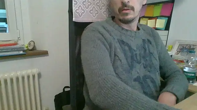 Kawayleo online show from May 3, 2026, 3:18 pm