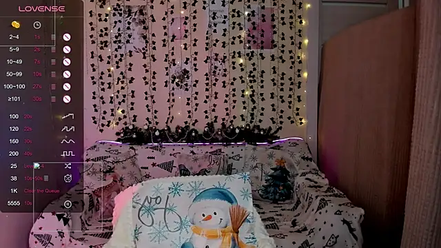 Evaa Braunn online show from December 22, 2025, 2:08 am