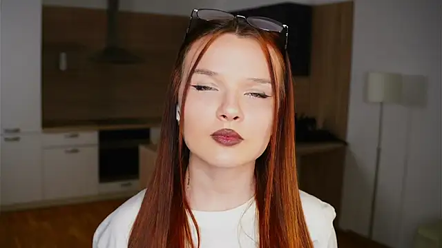 RonnieSchmertz online show from October 17, 2025, 5:04 pm