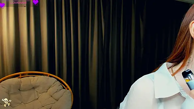 RonnieSchmertz online show from November 15, 2025, 6:59 pm