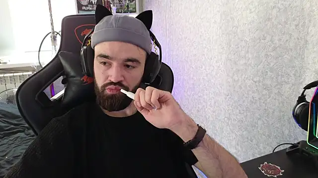 Nik Namee online show from October 18, 2025, 9:10 am